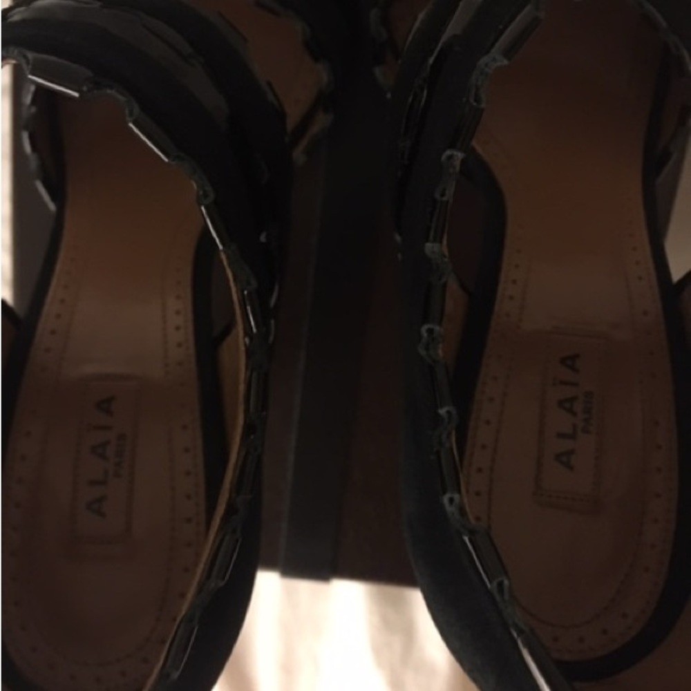 Azzedine Alaia black suede & patent leather heels size 38 - Picture 13 of 13